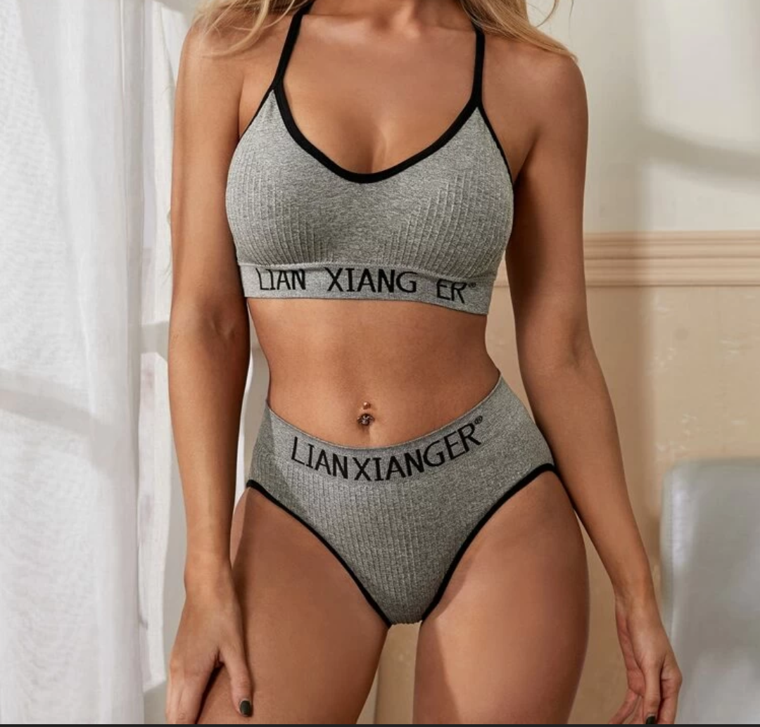 Letter Graphic Lingerie Set